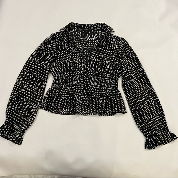 Express Smocked Waist Spotted Peplum Top, size Med US - Picture 7 of 9